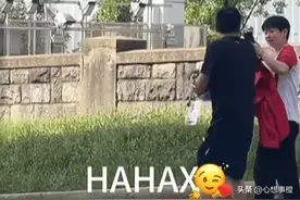 在巴黎的莎莎终于笑了，莎莎之前说：打完团体要休息一段时间！图片