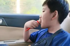 夏天遛娃，哪些便携好物你会随身携带？图片