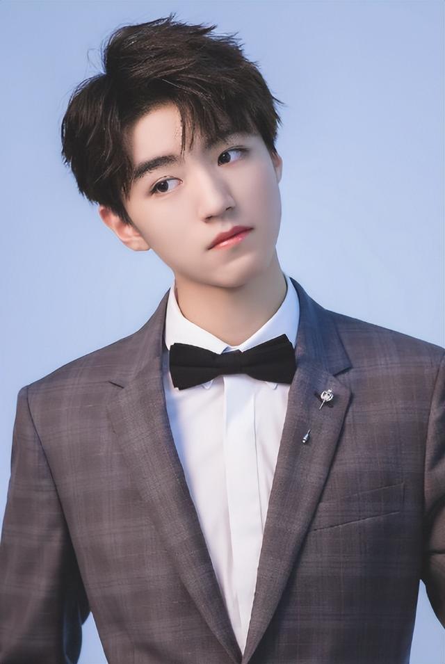 全红婵做梦也没想到，自己随手一个举动，竟给王俊凯惹了个大麻烦