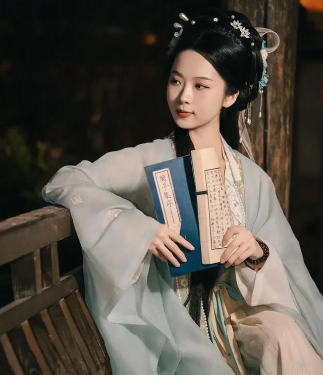 不要再喊女人为美女，小姐了，已经过时了，现在流行这三种称呼