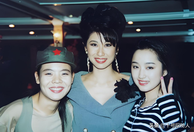 春晚爆红后，她洗完澡从23楼纵身一跃，临终时最后喊了声“妈妈”