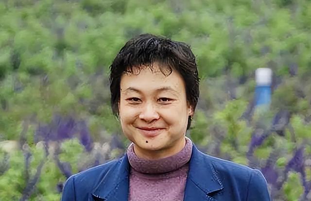 入日籍嫁日本丈夫，击败邓亚萍大喊吆西的她，如今竟想回上海养老
