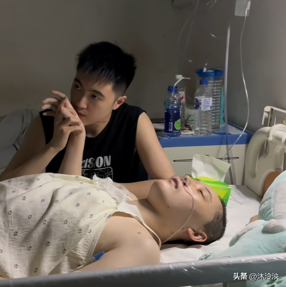一路走好！短短三天曝4位名人去世，有人死于癌症，有人死于心梗