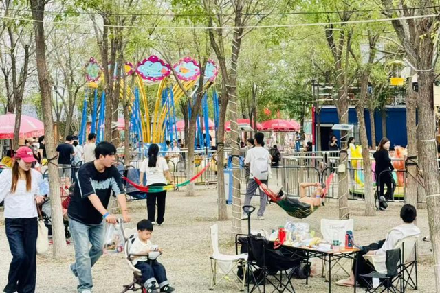 东丽区多元体验引爆假期消费热潮