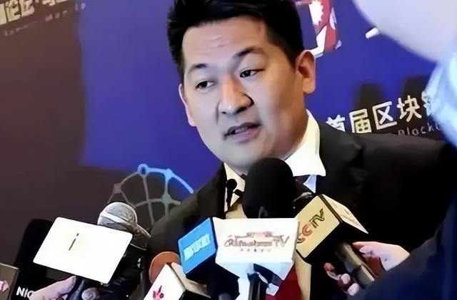 大快人心！2.7万亿电诈主犯佘智江被押解回国！下飞机时腿都软了