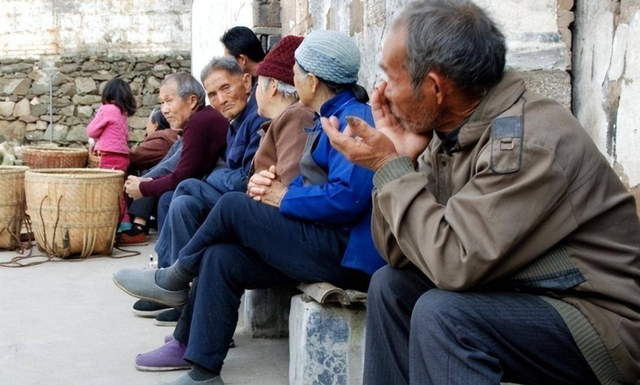 中国将迎人口死亡高峰！22年1041万，23年1100万，去年死亡多少？