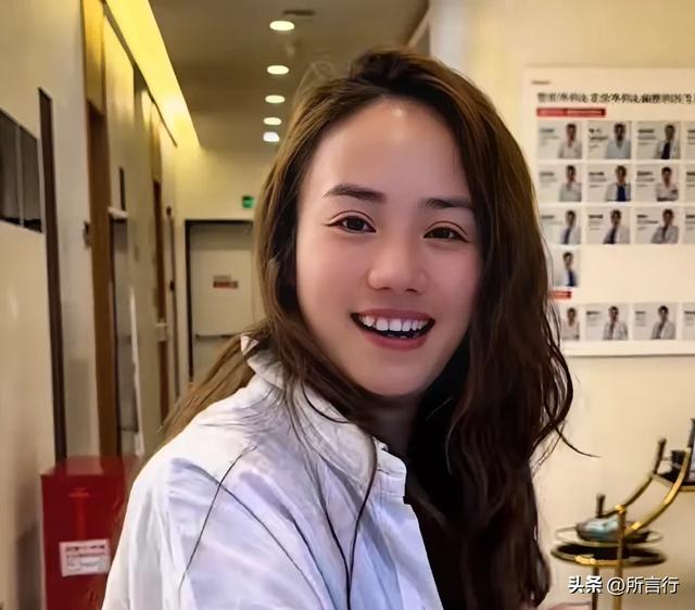 川乡小妹儿：小二娃公开回应订婚实情？画面曝光，网友：恭喜恭喜
