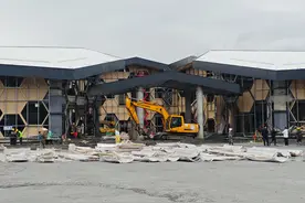 聚焦吉线G331 | 记者实地踏查最新进展：主体工程基本完工，服务区建设加速推进图片