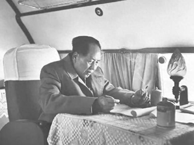 46年李立三拜访毛主席，走后主席面露不悦：让后勤部给他换套衣服
