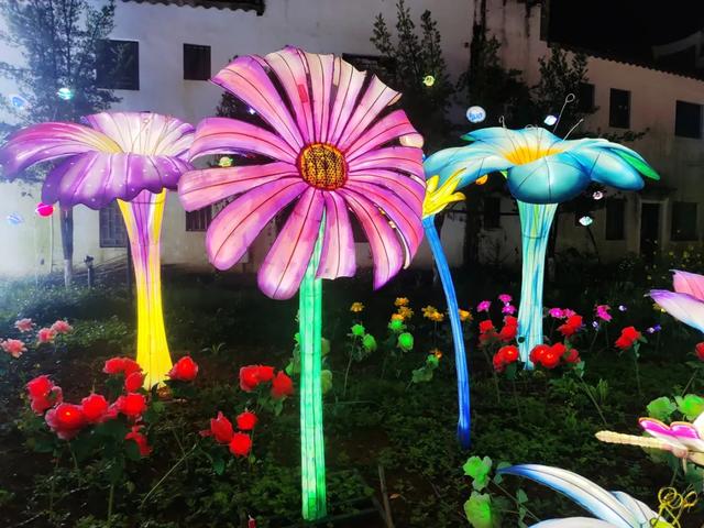 桂林：首届非遗千灯游园，光影艺术璀璨盛宴！