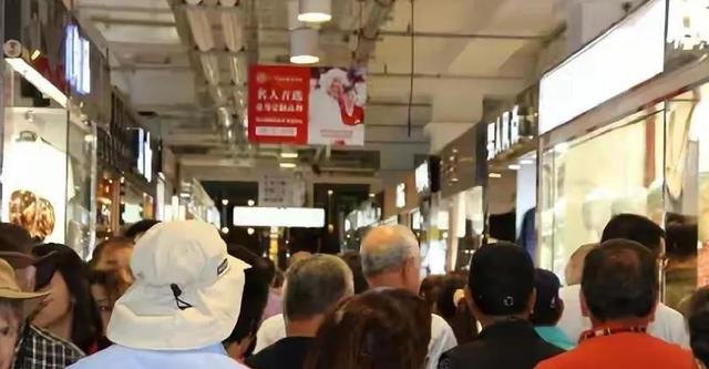 大量日本游客涌入北京，打着旅游幌子不去旅游不吃美食，为啥来