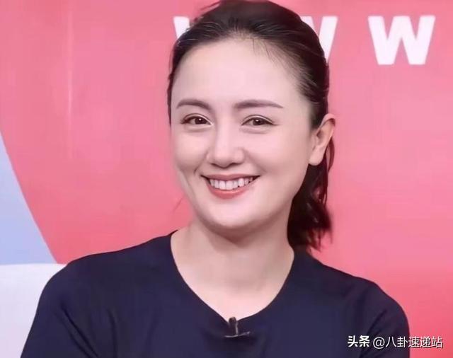 辛柏青丧妻才三个月，恶心的一幕就出现了，被撮合娶马伊俐过日子