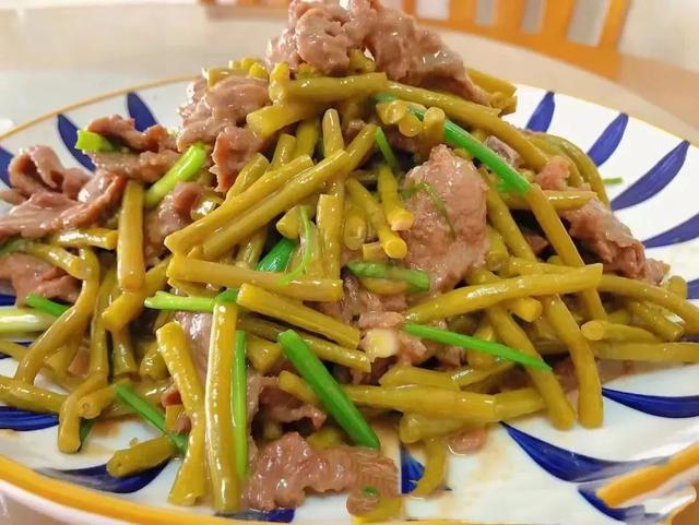 半江碧波，一城风华。这里是龙母故乡、崇德之城——德庆！