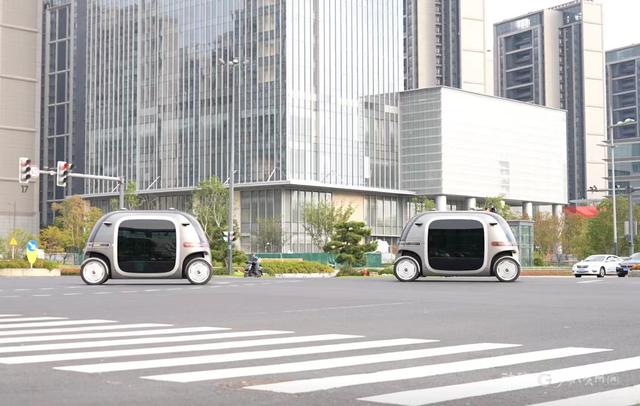 “贵阳造”无人驾驶车亮相2025世界物博会