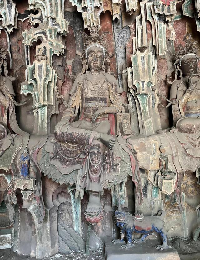 这座火车拉来的牛肉板面城，大多人都没怎么玩过