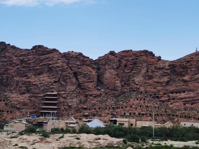撞见北武当,到不了的小黄湾古村落,干脆去武威找战友聊天