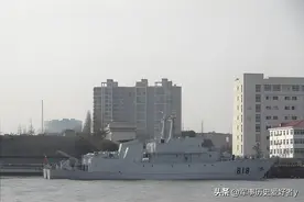 中国海军“082II型扫雷舰”列队完毕，请祖国人民检阅！图片