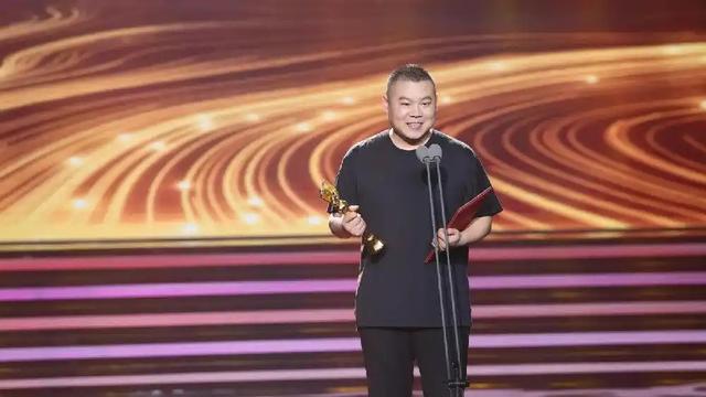 岳云鹏潘玮柏给组合取名“蓬勃”