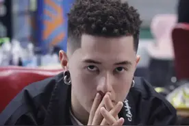 适合头顶发量稀疏、严重脱发、M形发际线的男士发型和改善方案！图片