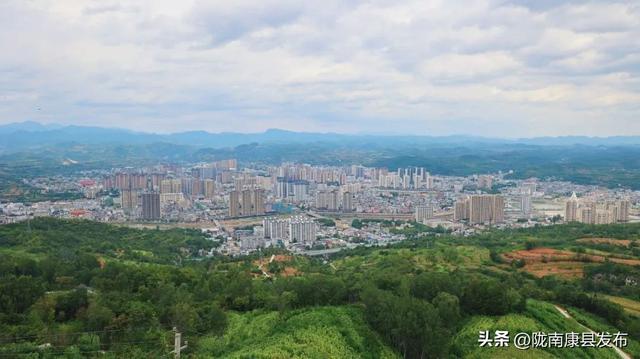 【市县融媒看成县】成县：青泥河湿地“重生记”与南山的诗意栖居