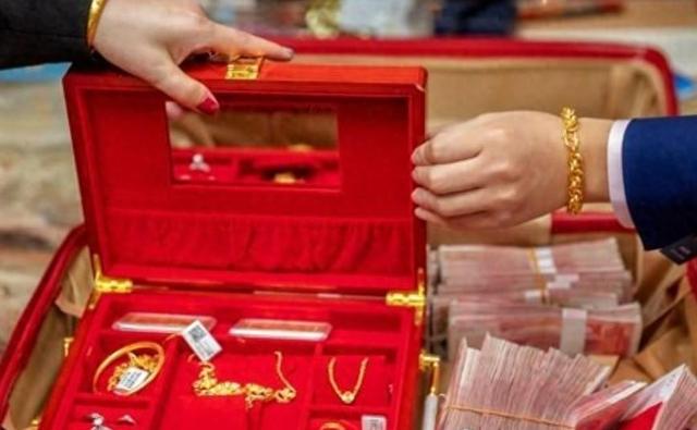 每10分钟一对夫妻离婚！扒开婚姻的底层逻辑：从来不是为了爱情？