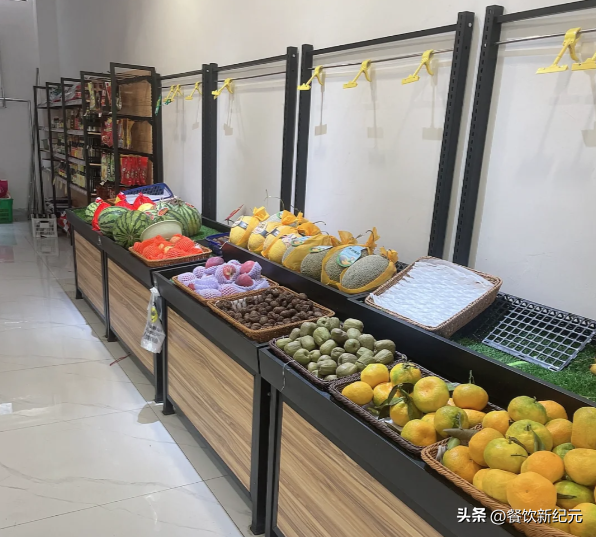 江西00后小伙嫌上班累，拿父母15万去开水果店，3个月关门闭店