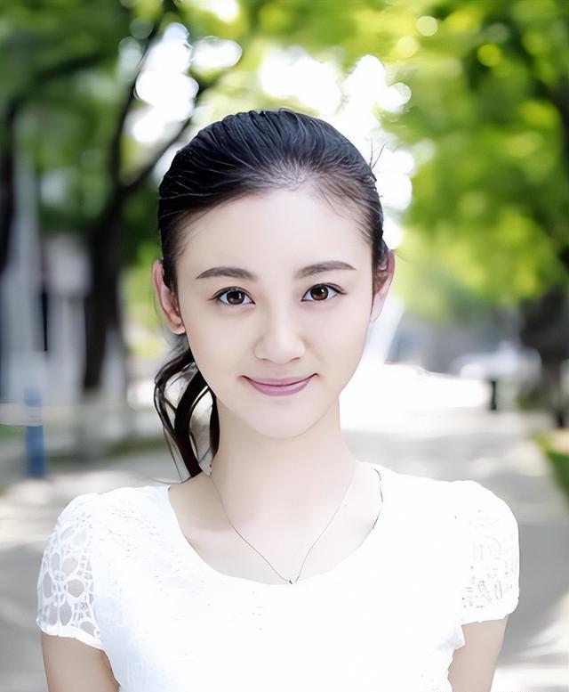 原来她早已去世！26岁全身溃烂不治而亡，被全家8口“吸血”多年