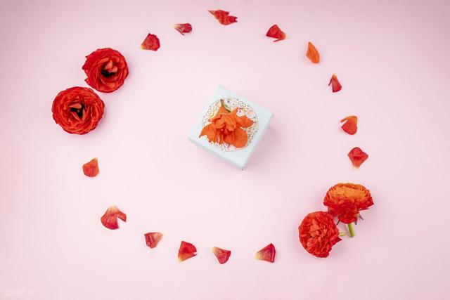 女人的3招“绿茶”式撒娇，让男人沦陷，越爱越着迷