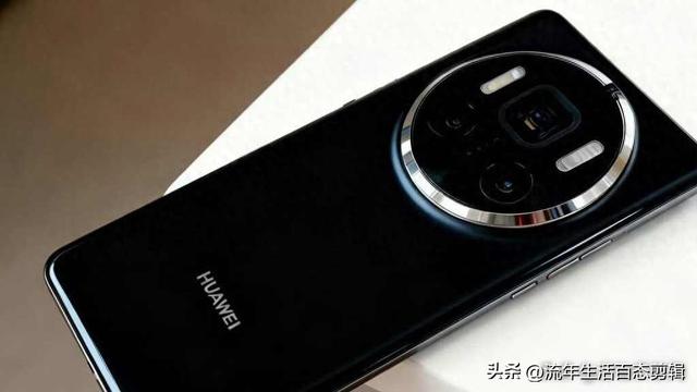 华为Mate 80 Pro曝光，三角摄像头惹争议，它真能扛住高端市场？