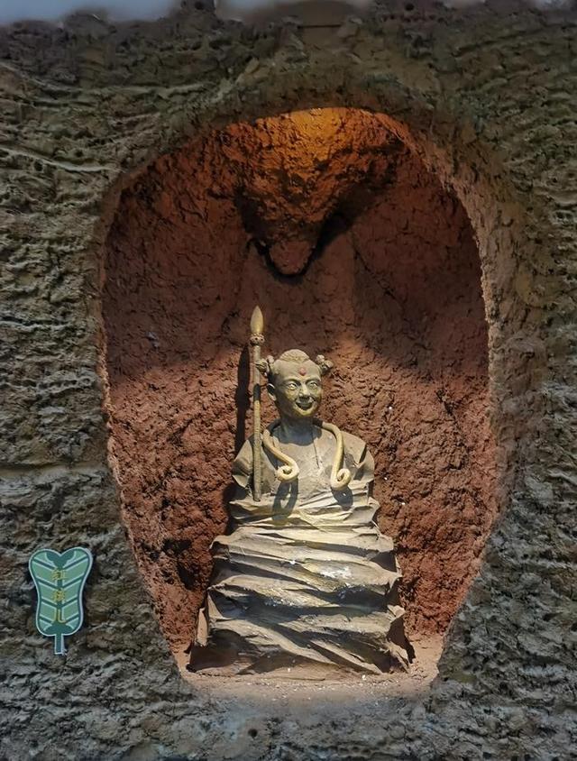 游新疆中国热极火焰山