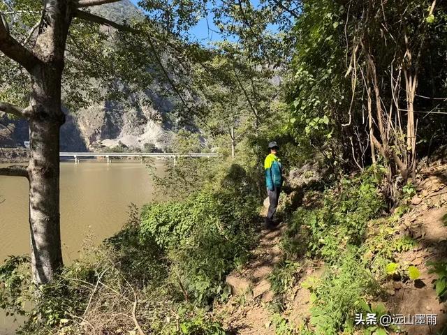 去昆明䘵劝游玩,未见识乐作泥瀑布、却邂逅普渡河迷人风光,惊喜