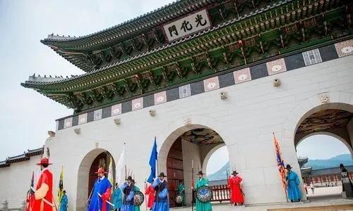 为去中国化，多年前韩国把“汉城”改名首尔，如今他们后悔莫及