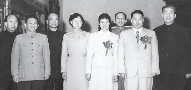 毛主席唯一活下来的儿子毛岸青，到了晚年的时候，享受什么待遇？