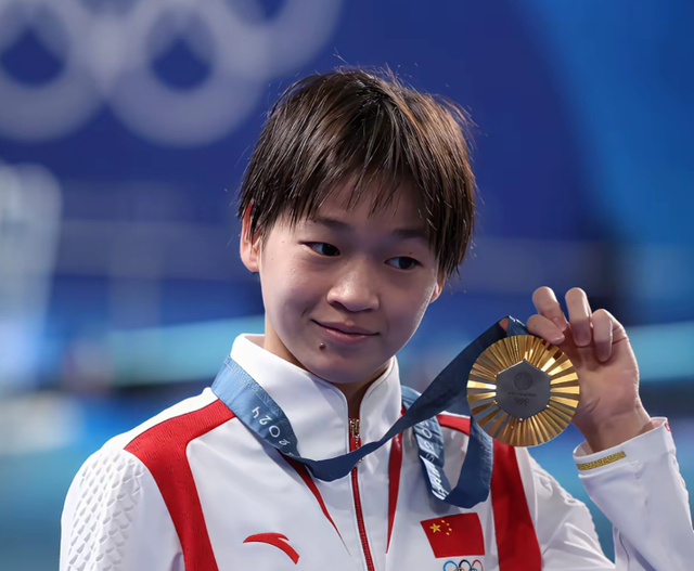 全红婵为何能夺冠？官媒暴露原因，陈若琳功不可没，陈芋汐没说错