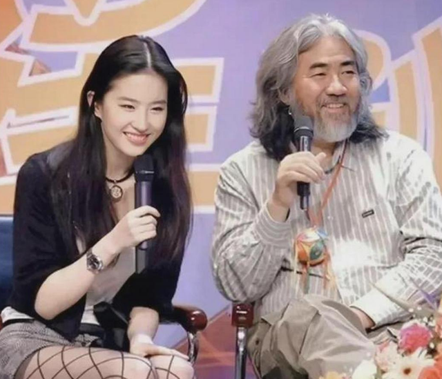 拔出萝卜带出泥，张纪中再迎噩耗，转移财产是冰山一角，麻烦大了