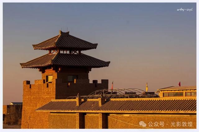 初冬的静谧让你与心中的阳关来一次沉浸式心灵之旅