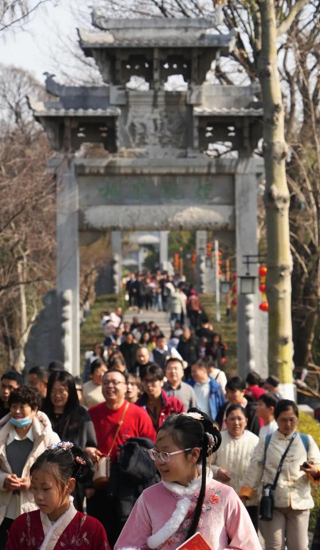 看完心跳加速，一键重温2025楼楼的名场面