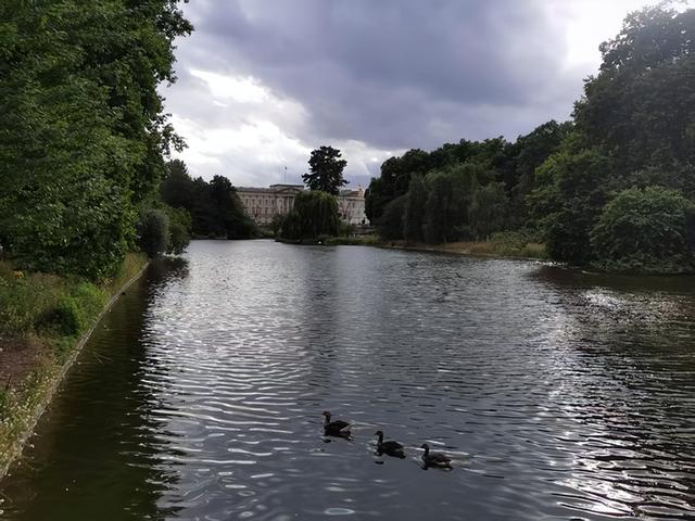 曼城行记之伍：途径伦敦