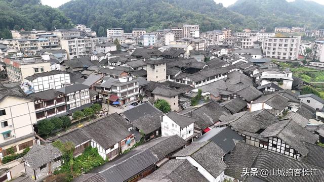 重庆大山藏着的真古镇，原汁原味烟火气很浓，很多本地人都没去过
