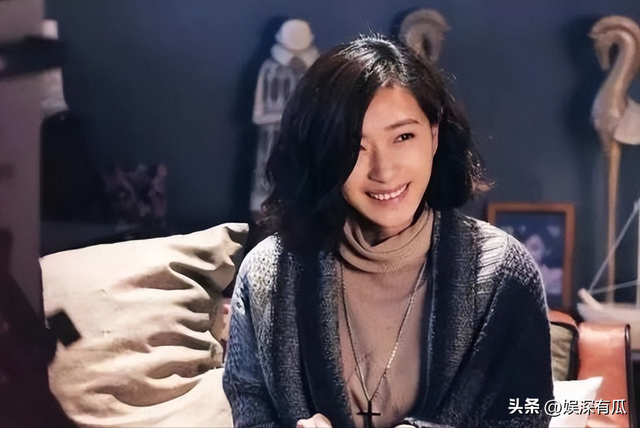 与胡歌互相成就，不婚主义却隐婚生子，43岁万茜成为人生赢家