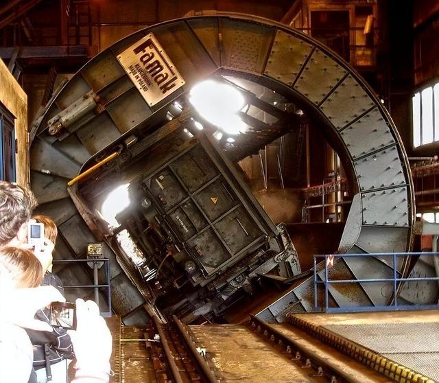 惊呆了！这50张照片让你看到另一面