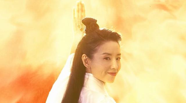 DeepSeek评雪中悍刀行十大女性高手： 轩辕青锋第二，青鸟垫底