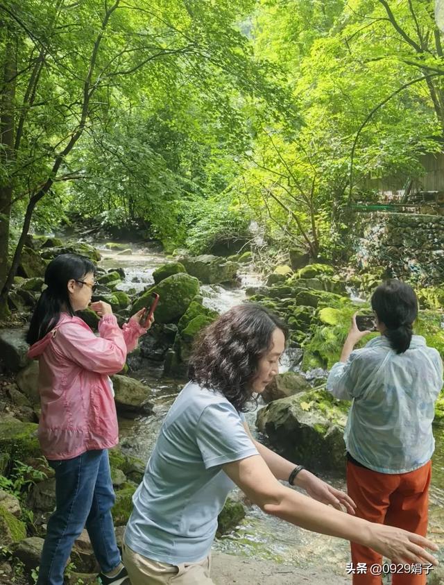 只见山水,不恋家