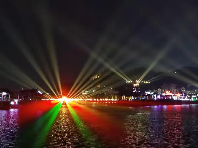 广济桥灯光秀 潮州的历史与浪漫