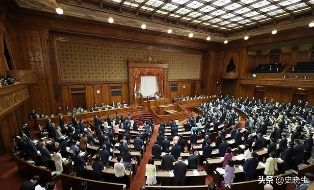 192：233！高市支持率猛跌，日本大选杀出黑马，对华态度坚决