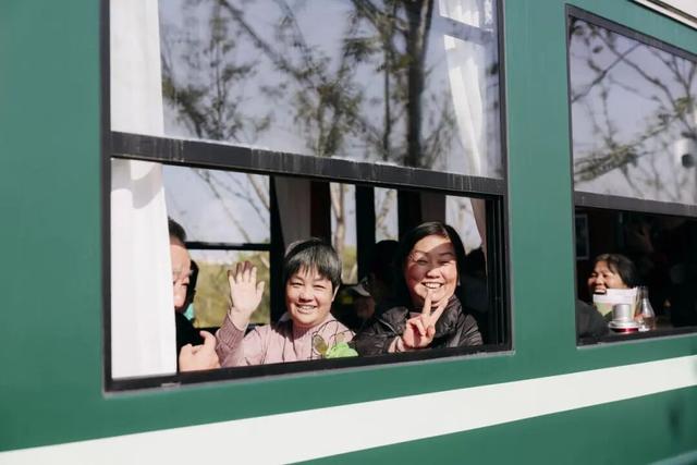 最近火了！杭州这个新开放公园，太好逛了