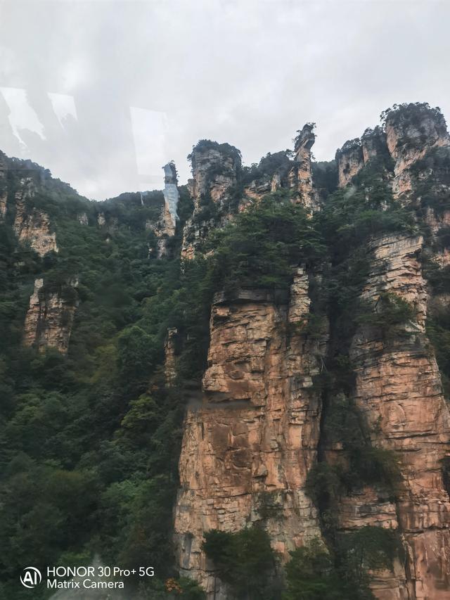 70岁“人生老玩家”发布终极攻略:想赢?先看看你装备齐了没!