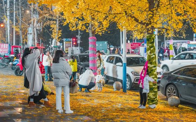 突然爆火！达州这条街太哇塞了……