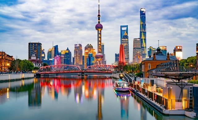 刚从上海回来，毫不夸张的说：未来最霸气的城市肯定是上海