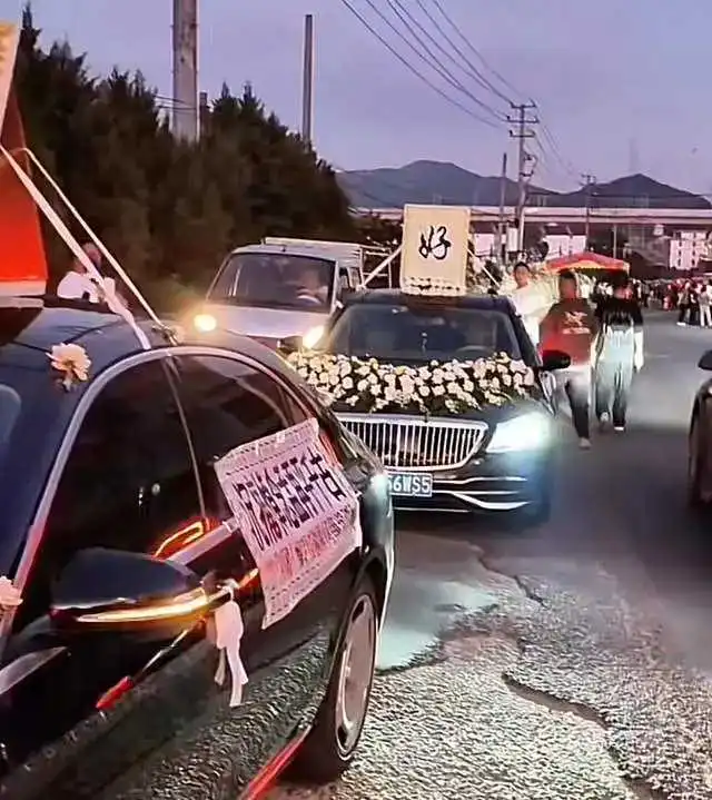 一路走好！49岁孟再平走上朱媛媛后路，追悼会曝光 曾打百万抗癌针